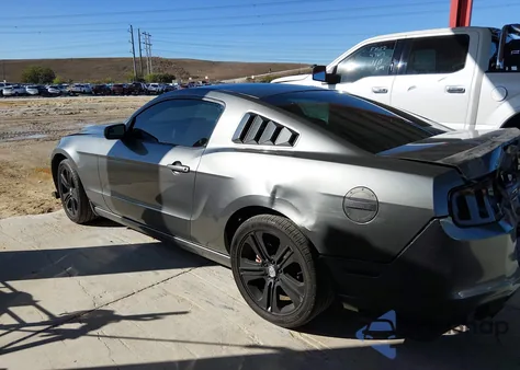 2014 Ford Mustang V6 z USA, uszkodzony, nr VIN 1ZVBP8AM5E5233206